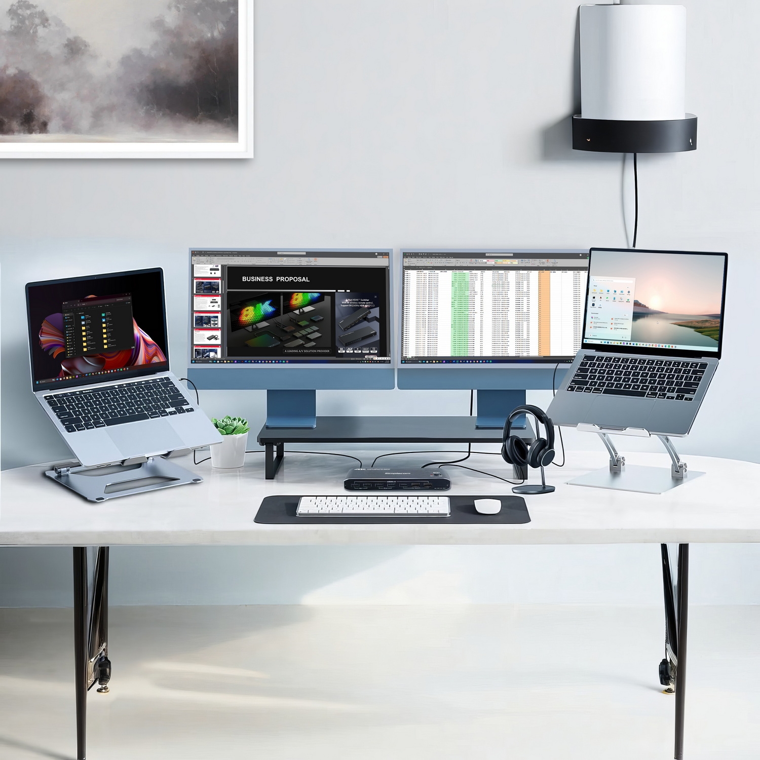 Simplecom KM590 2-Port USB-C Dual 4K HDMI Monitor KVM Switch and Docking view 5