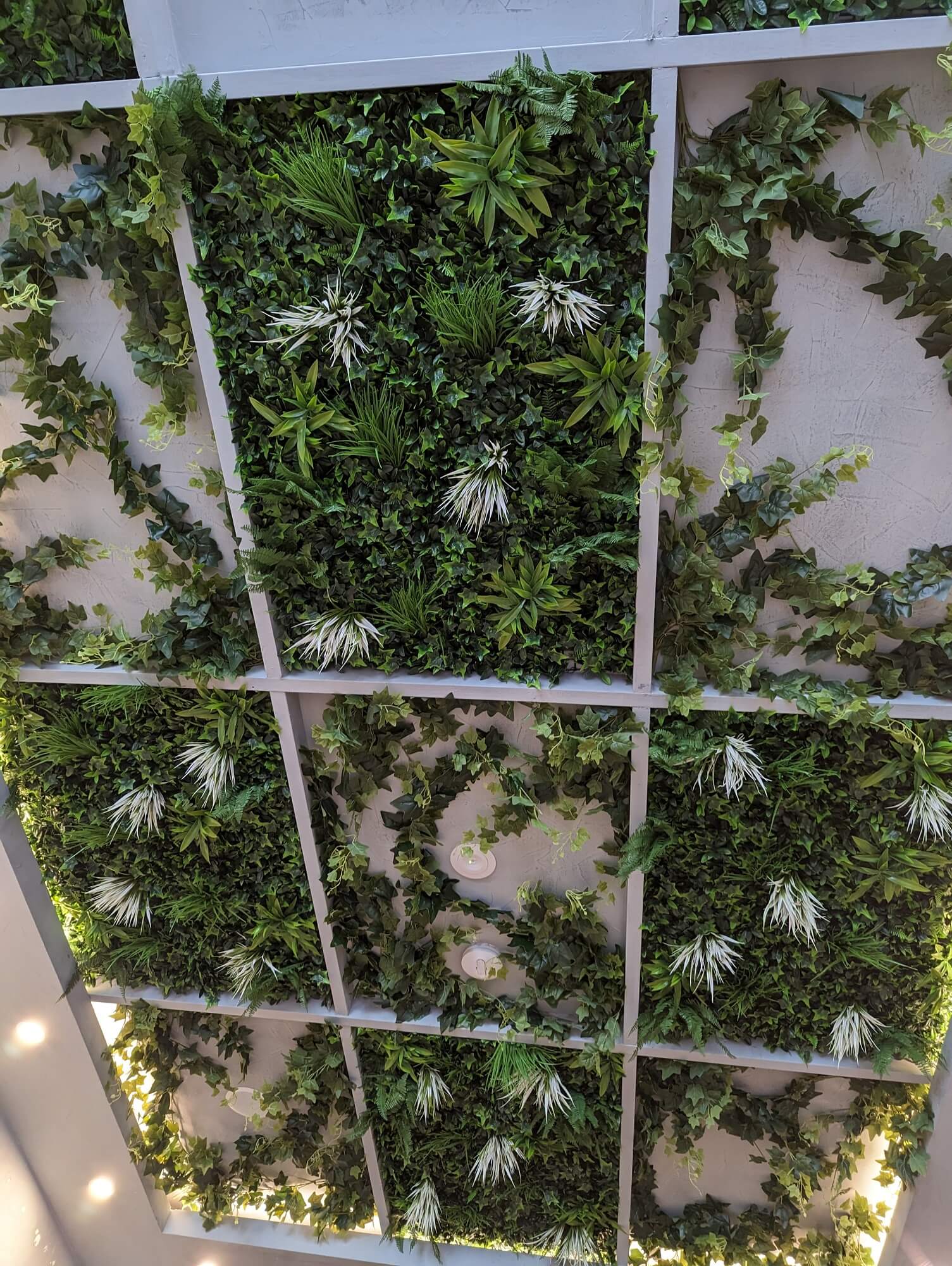 Long Two-Tone Ivy Garland 190cm view 4