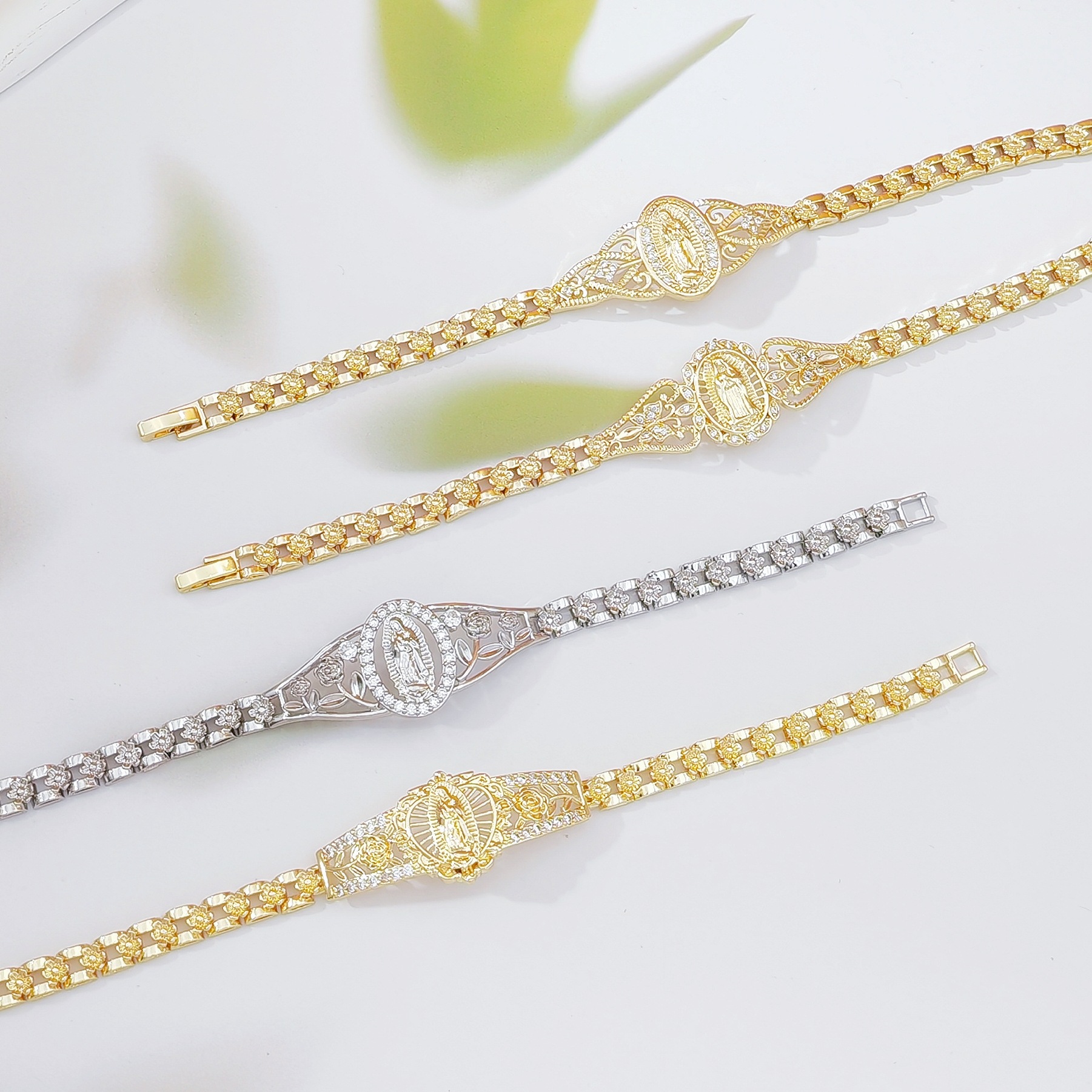 Elegant Hollow Floral Geometric Bracelet – Gold-Plated Copper Fashion Jewelry view 3