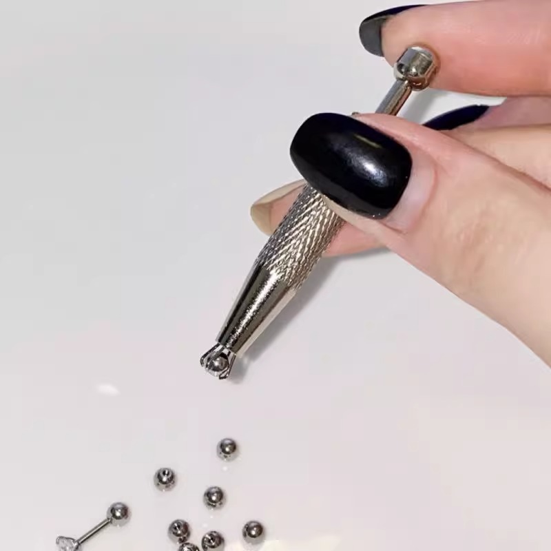 Stainless Steel Earring Wearer Helper - 4-Prong Grabber Tool view 2