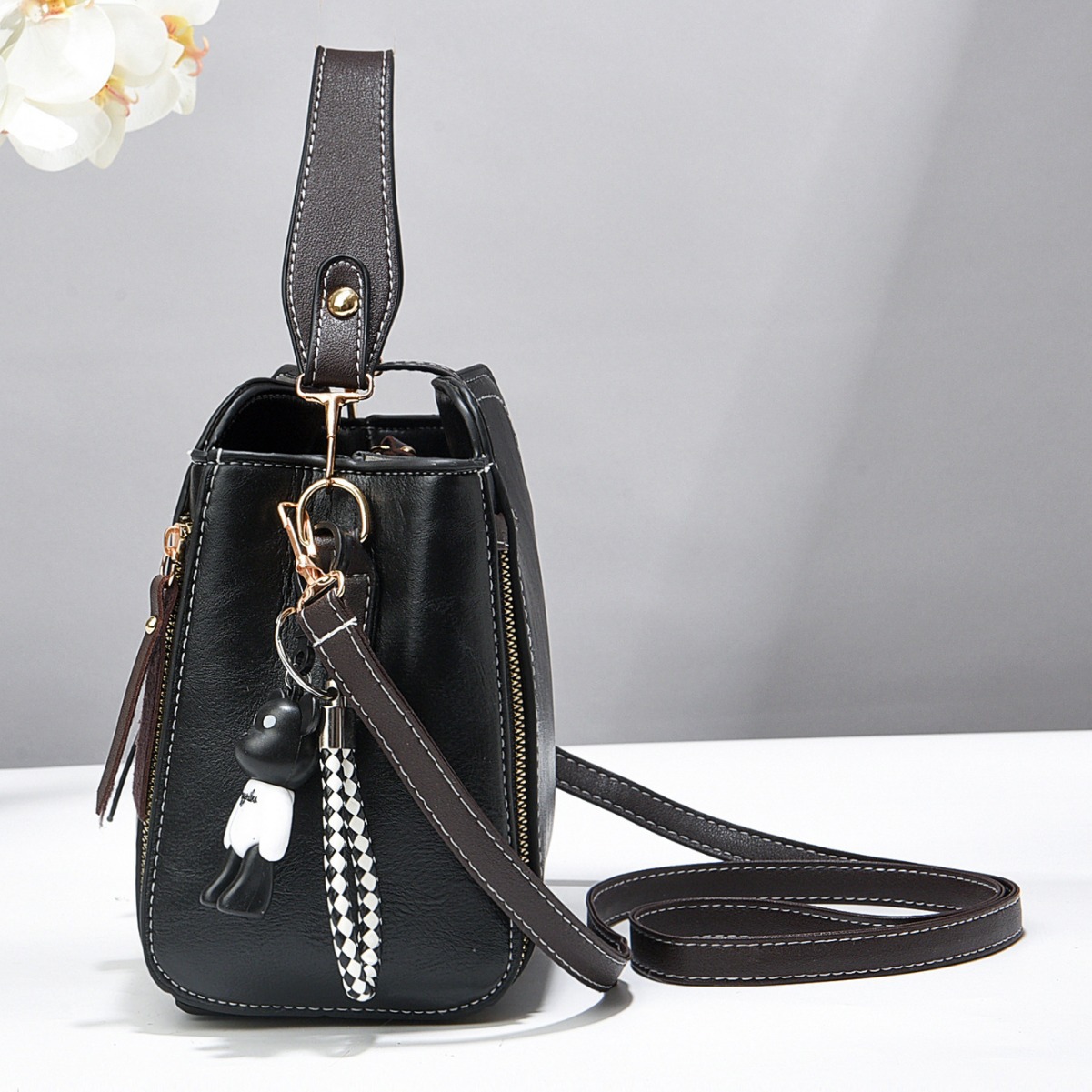 Pink Fashion Women's Bucket Bag - Summer Crossbody Shoulder Handbag with Keychain view 4