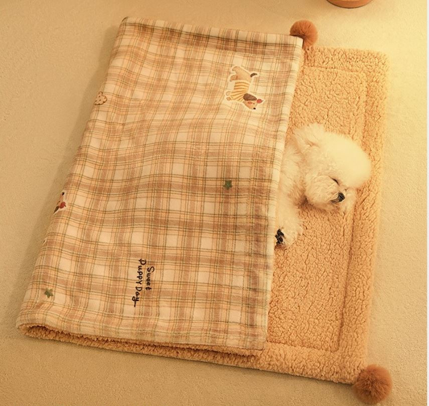 Plaid Puppy Premium Soft Fleece Dog Bed Mat/Quilt (L Size 70 x 50 CM) view 2