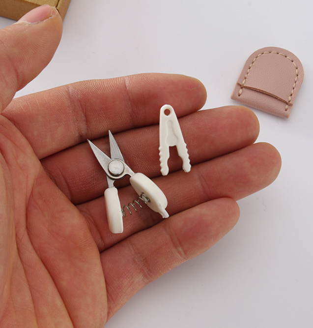 Purple Ultra-Portable Mini Precision Scissors Set - Compact 7cm Craft Snips view 3