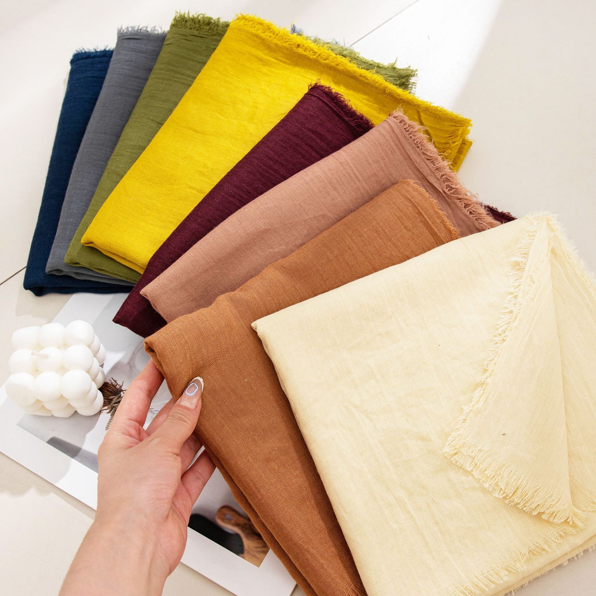 Dark Green Cotton and linen scarves - Elegant view 3