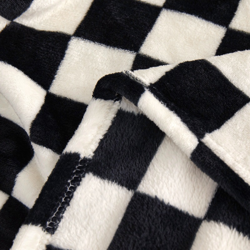 Yellow and white checkered pattern Double-Sided Fleece Blanket – 150×200cm view 4