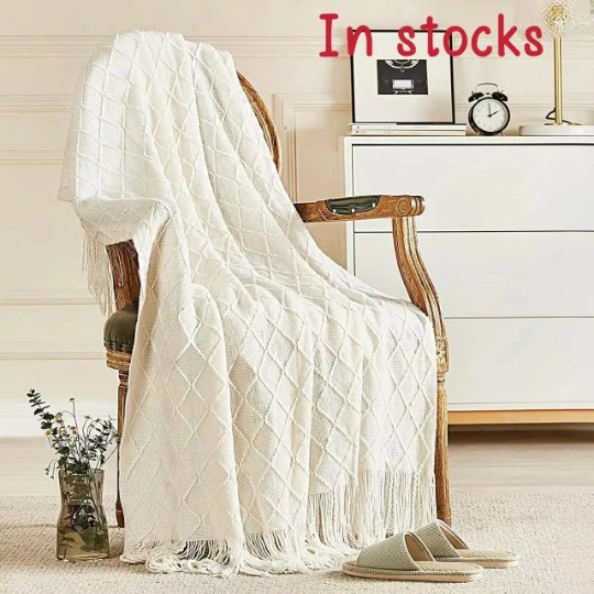 Pink Nordic Minimalist Knit Throw Blanket – 127×180cm Lightweight view 3