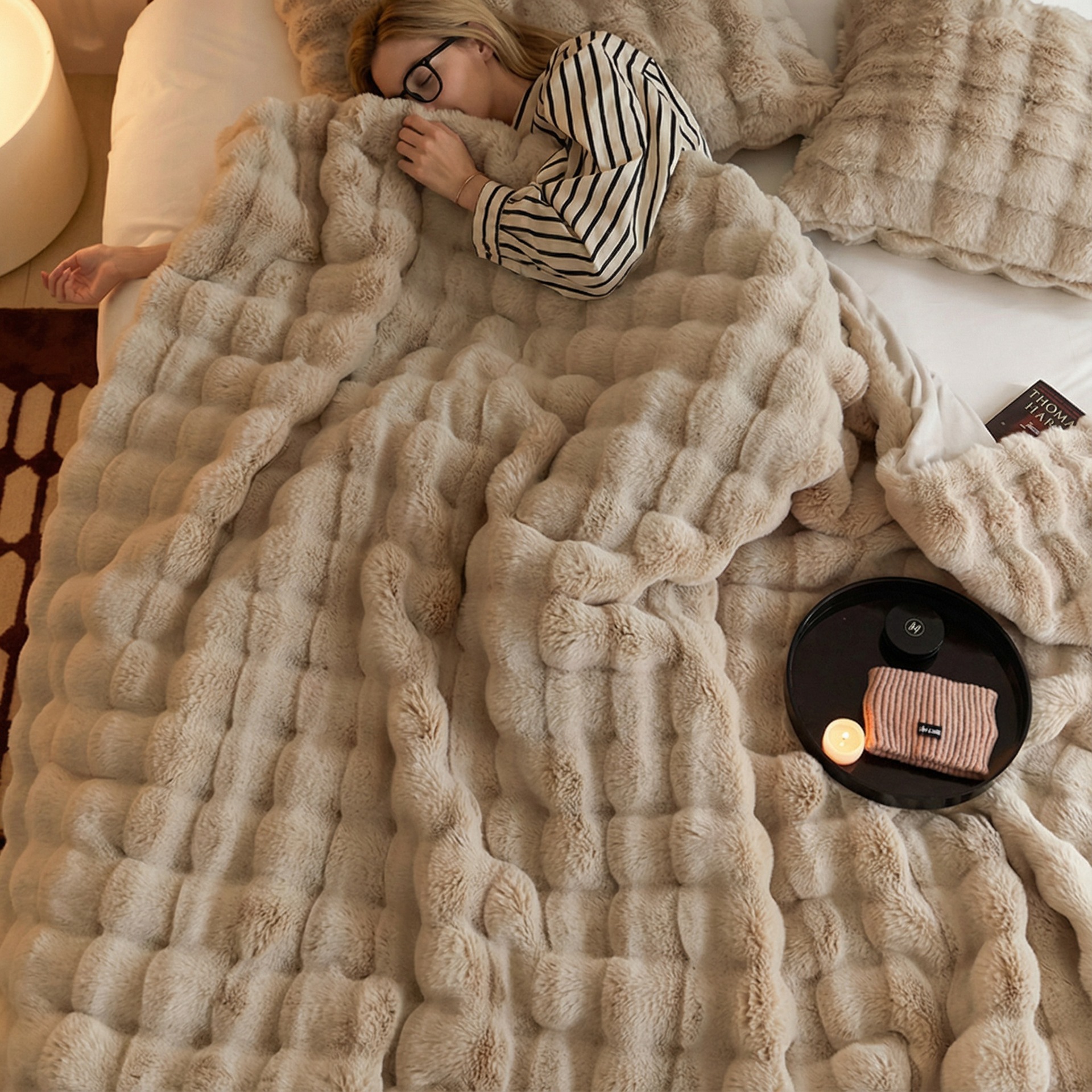 Brown Luxury Tuscany Fleece Rabbit Fur Bubble Blanket (200 x 230 CM) view 4