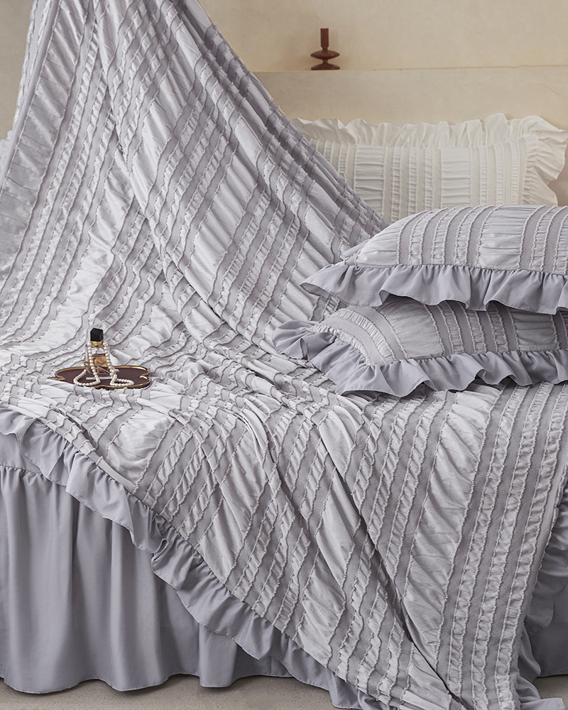Black Elegant Ruffle Seersucker Duvet Cover with 2PCS Pillow Shams - 3-Piece view 4