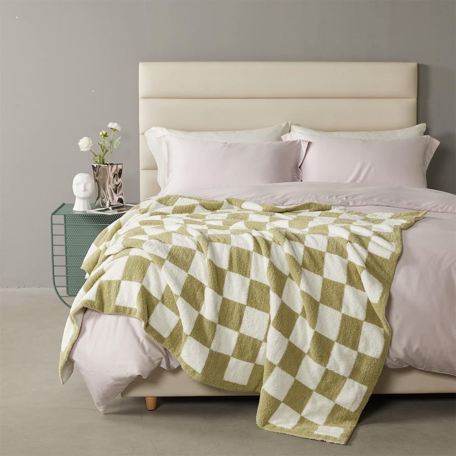 Green and White Premium Knitted Checkerboard Throw Blanket(130 x 150 CM) view 2