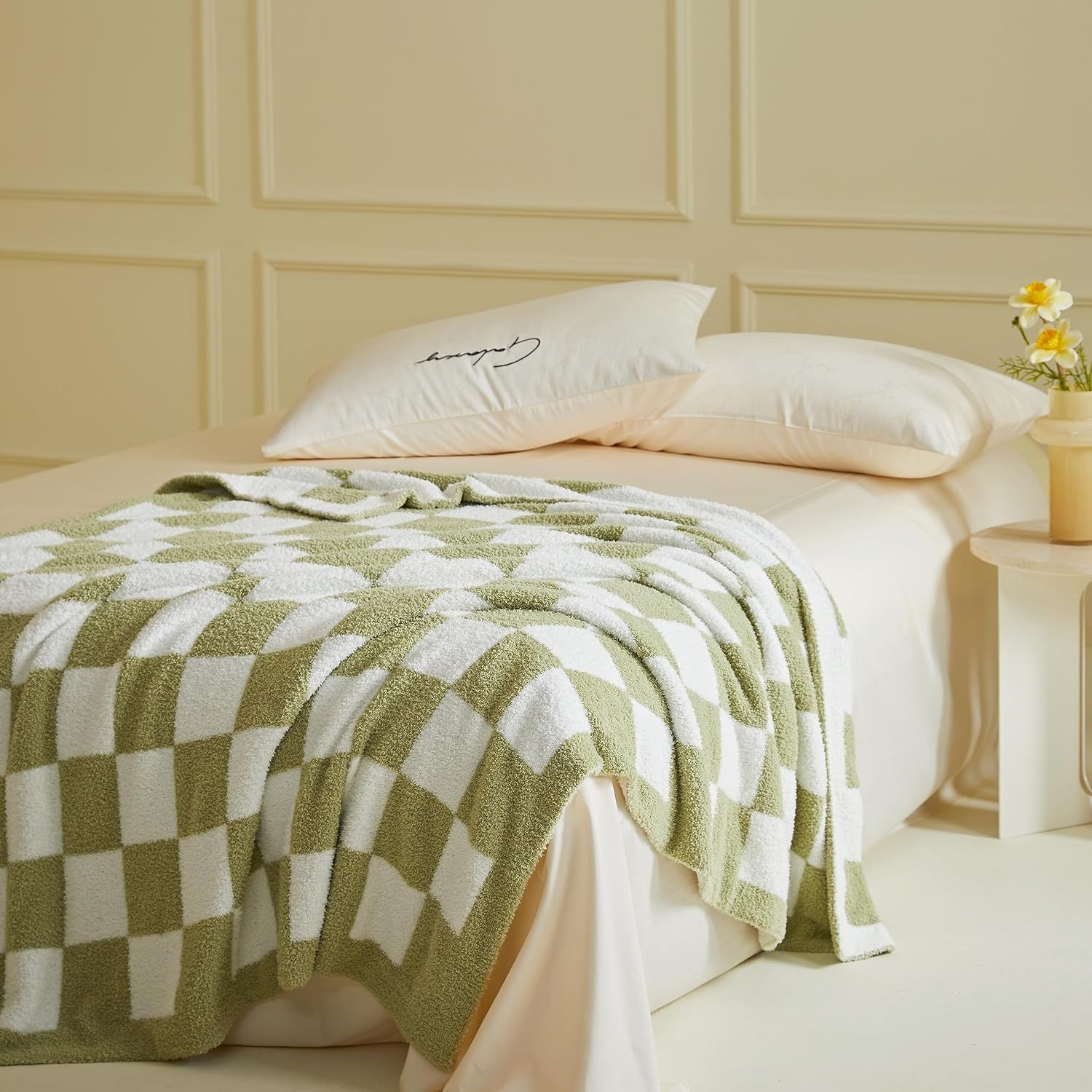 Khaki and White Premium Knitted Checkerboard Throw Blanket(130 x 150 CM) view 3