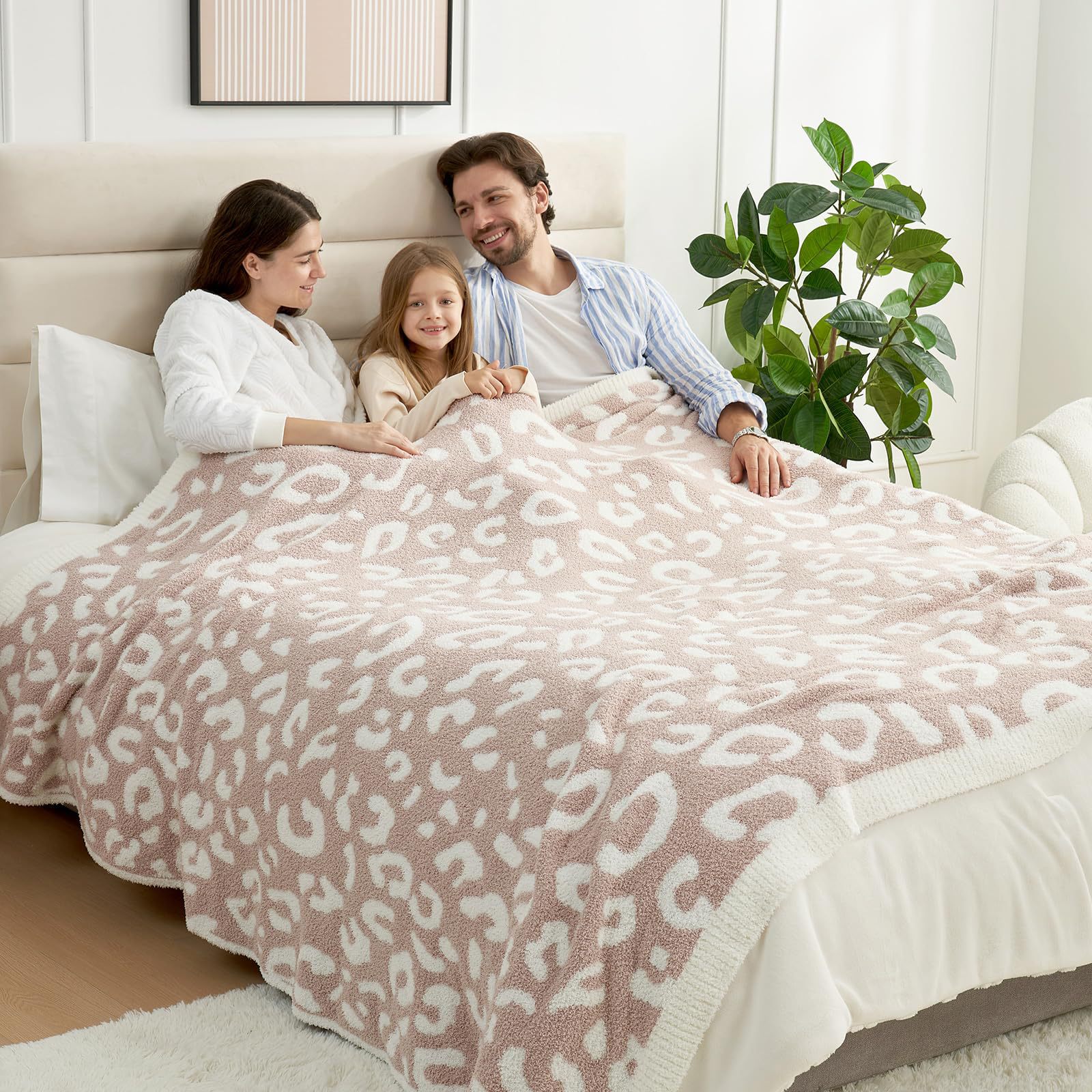 Leopard Print Checkerboard Flannel Throw Blanket(Extra Large 200 x 200 CM) view 4