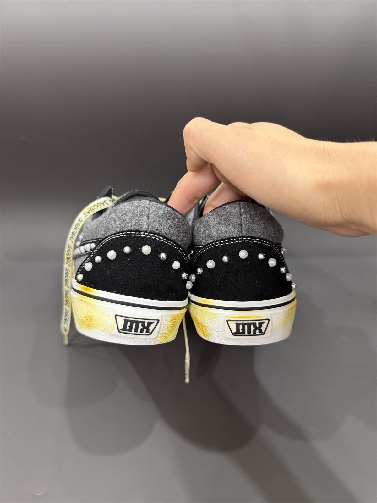 Vintage Skate Shoes Distressed Sneakers Retro Lightning Shoes Worn-In Casual view 10