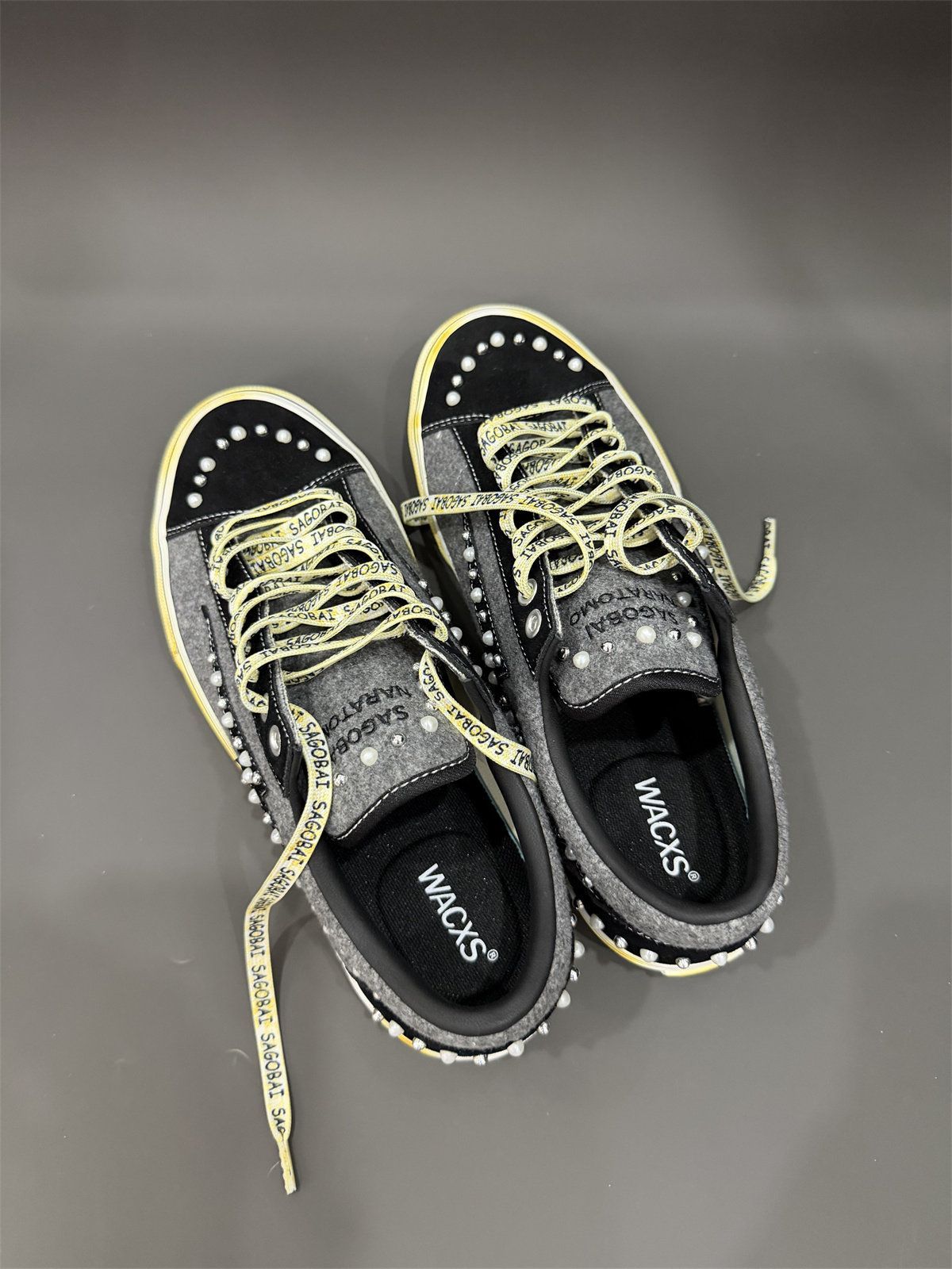 Vintage Skate Shoes Distressed Sneakers Retro Lightning Shoes Worn-In Casual view 11