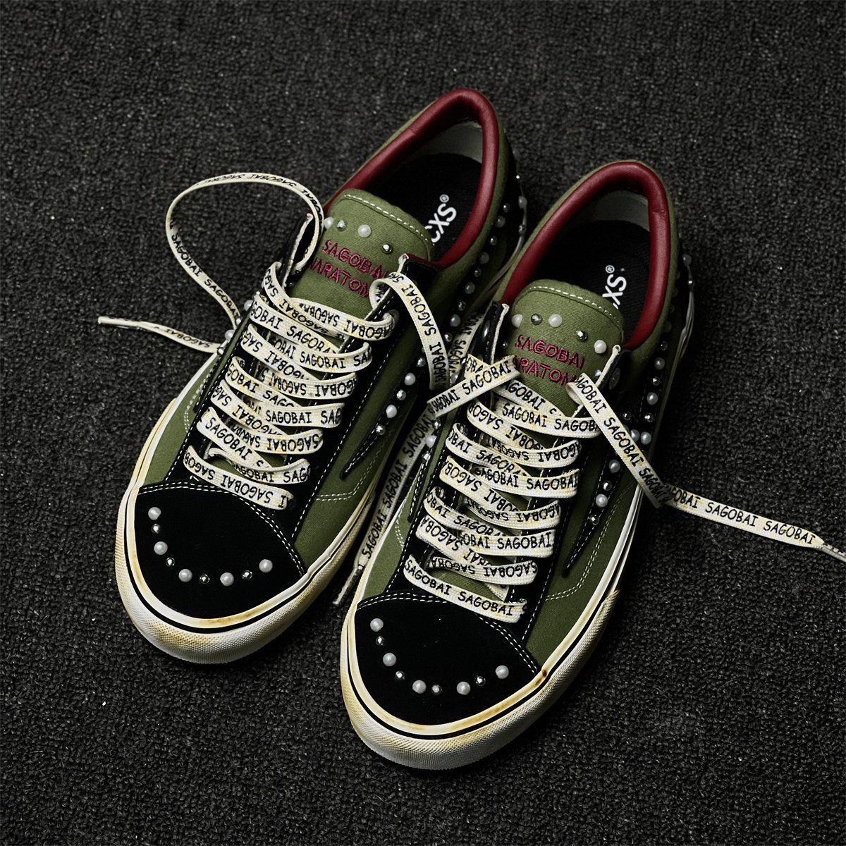 Vintage Skate Shoes Distressed Sneakers Retro Lightning Shoes Worn-In Casual view 5