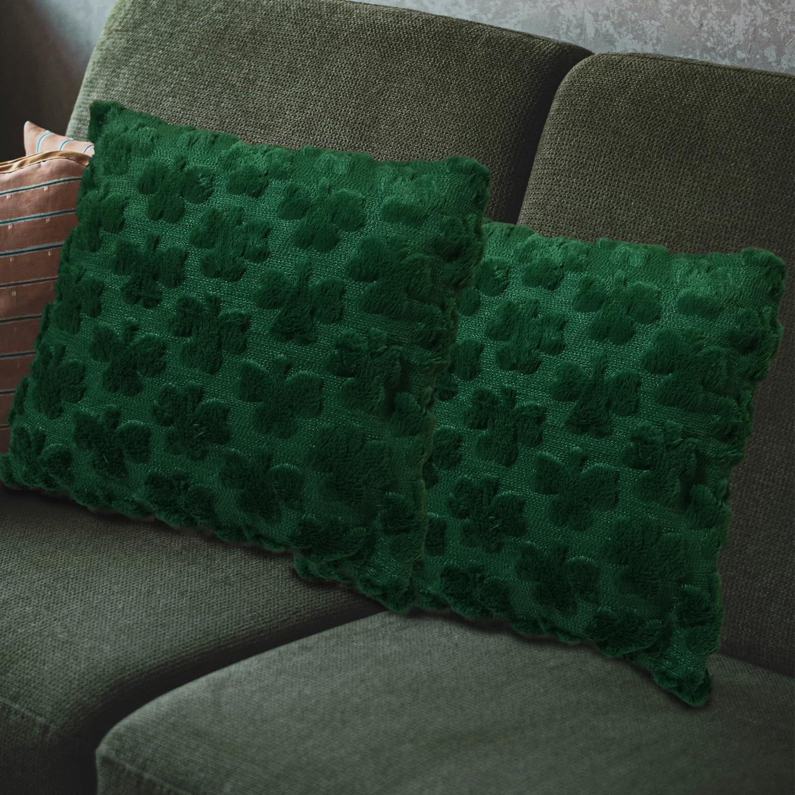 Pillowcase 18x18 inches, set of 2 pieces, clover soft plush jacquard pillow view 4