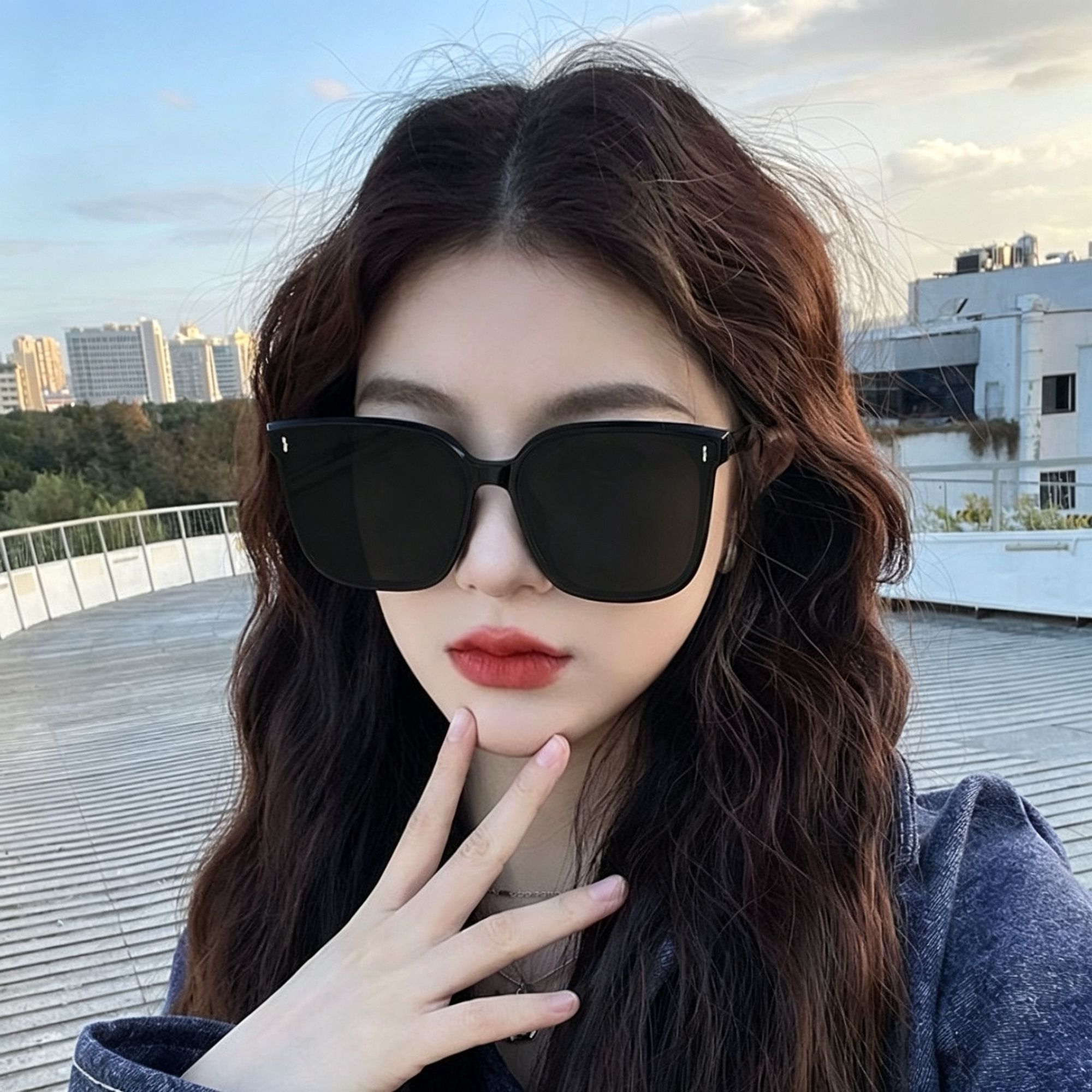T3 Black Frame Gray Lens — image 1