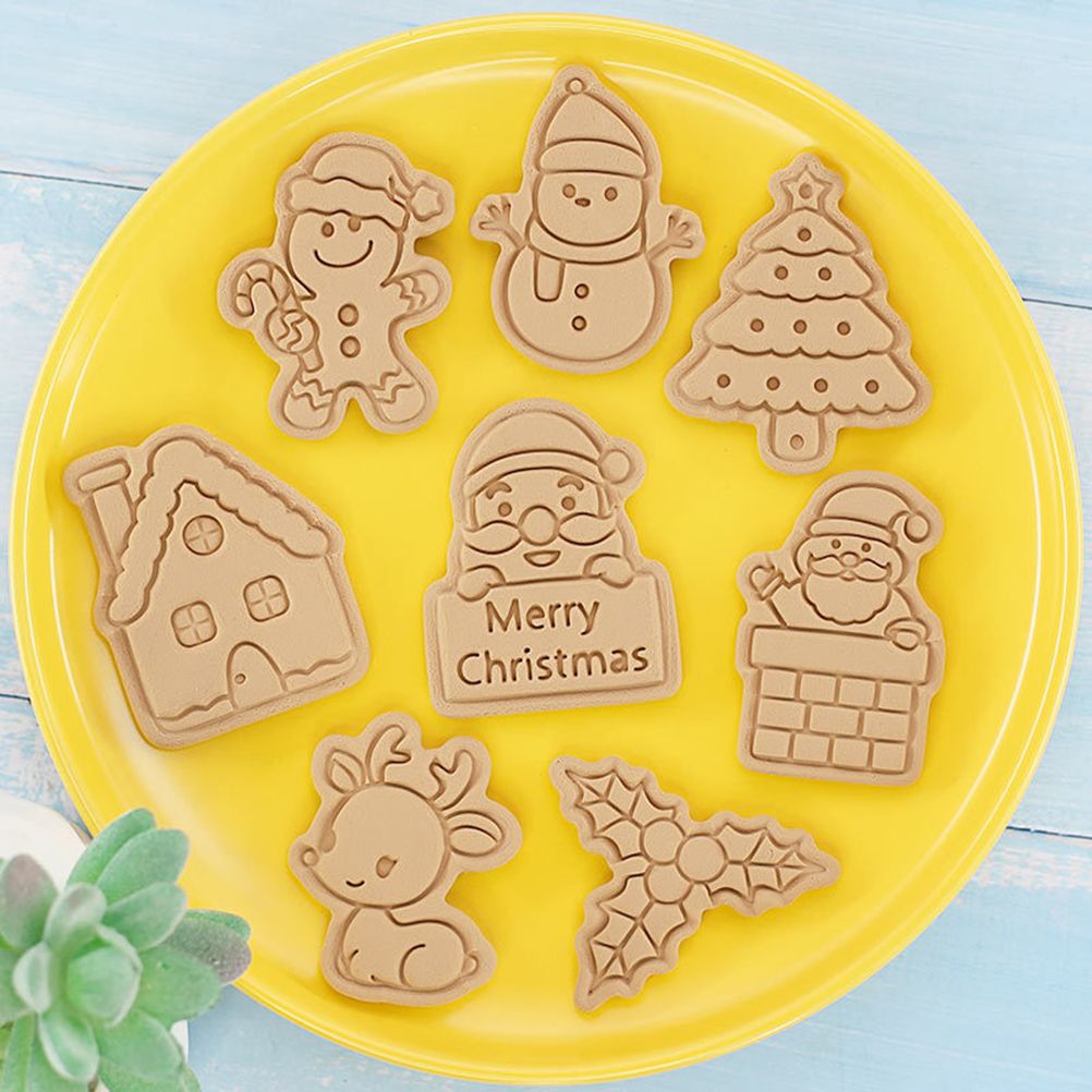 8 Pcs/Set DIY Christmas Biscuit Mould Cartoon Cutter 3D Biscuits Mold Plastic view 4