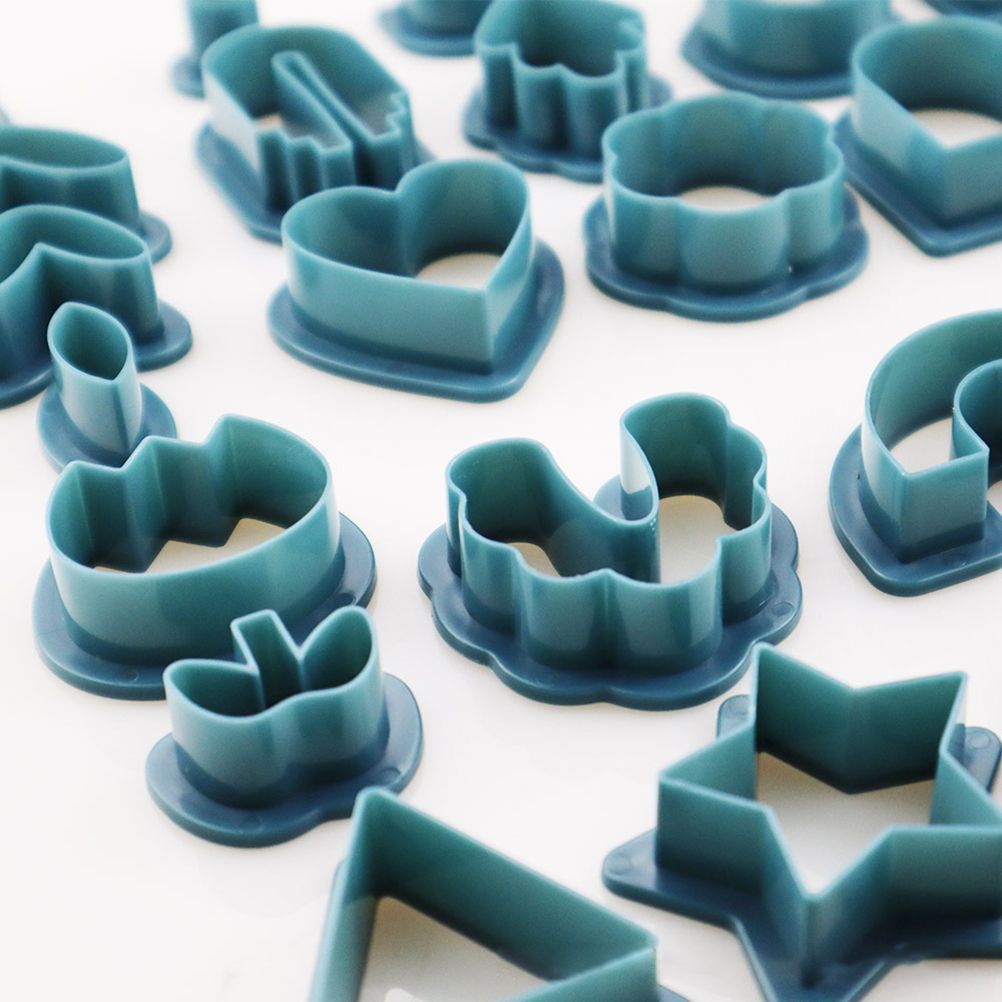 142 Pcs Polymer Clay Cutters Set Clay Earring Cutters with Earrings view 7