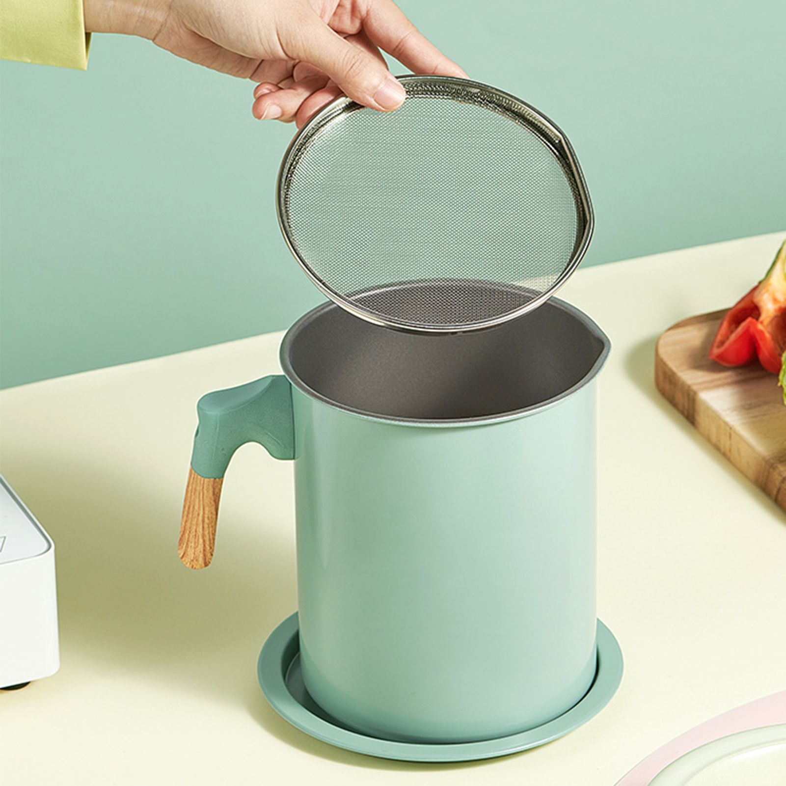Oil Strainer Pot 1.4L Wood Grain Easy Operation No Rust Oil Storage Supplies view 5