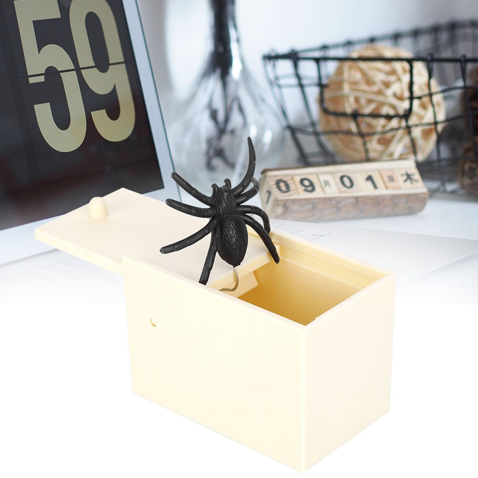 Simulation Fake Spider Box Funny Trick Prank Toy Gift for Halloween April view 8
