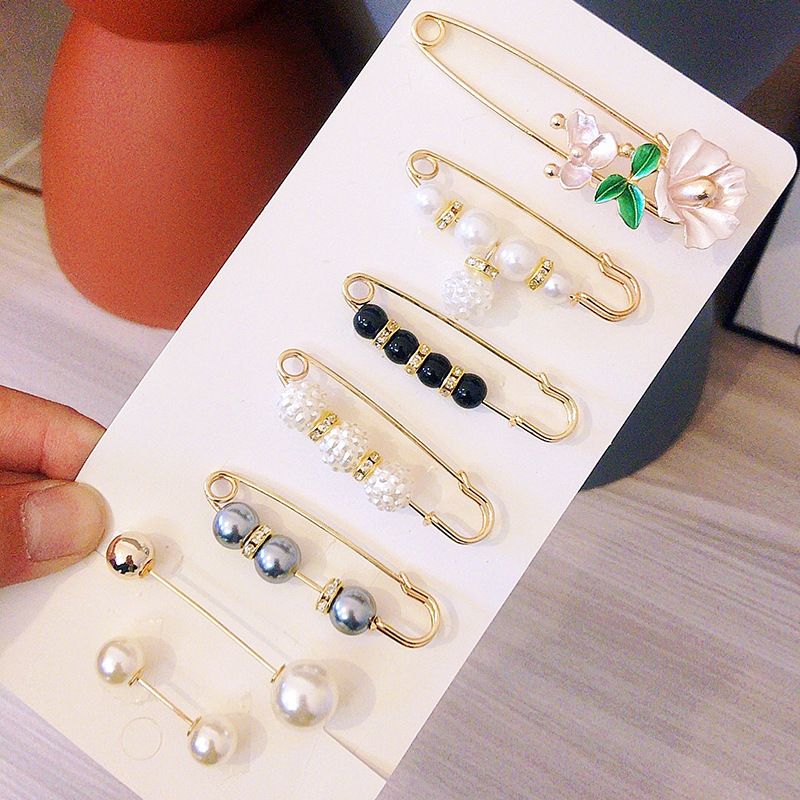 WSD Pearl Waist Pin Flower Brooch Unisex 2-piece waist-closing needle set view 4