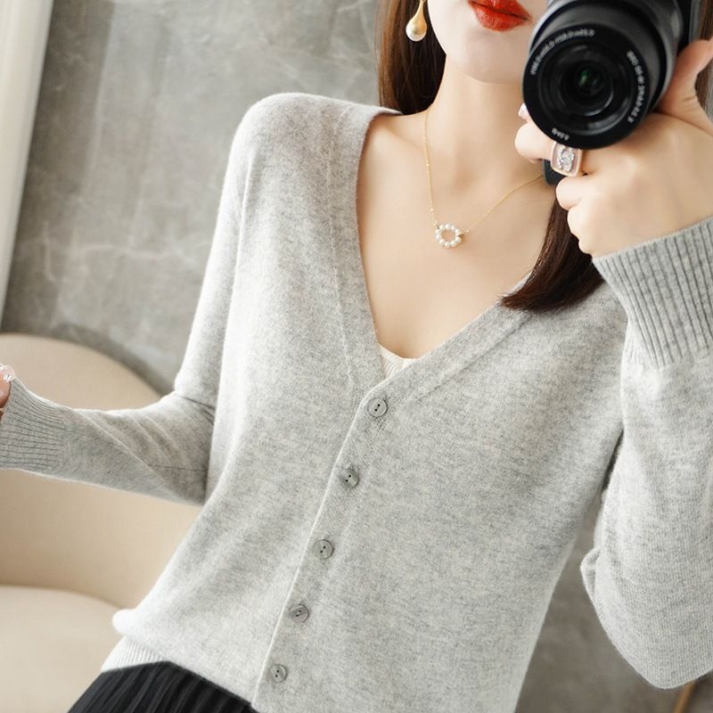 Women V Neck Knitted Cardigan Long Sleeve Sweater Light gray M Size: M — image 1