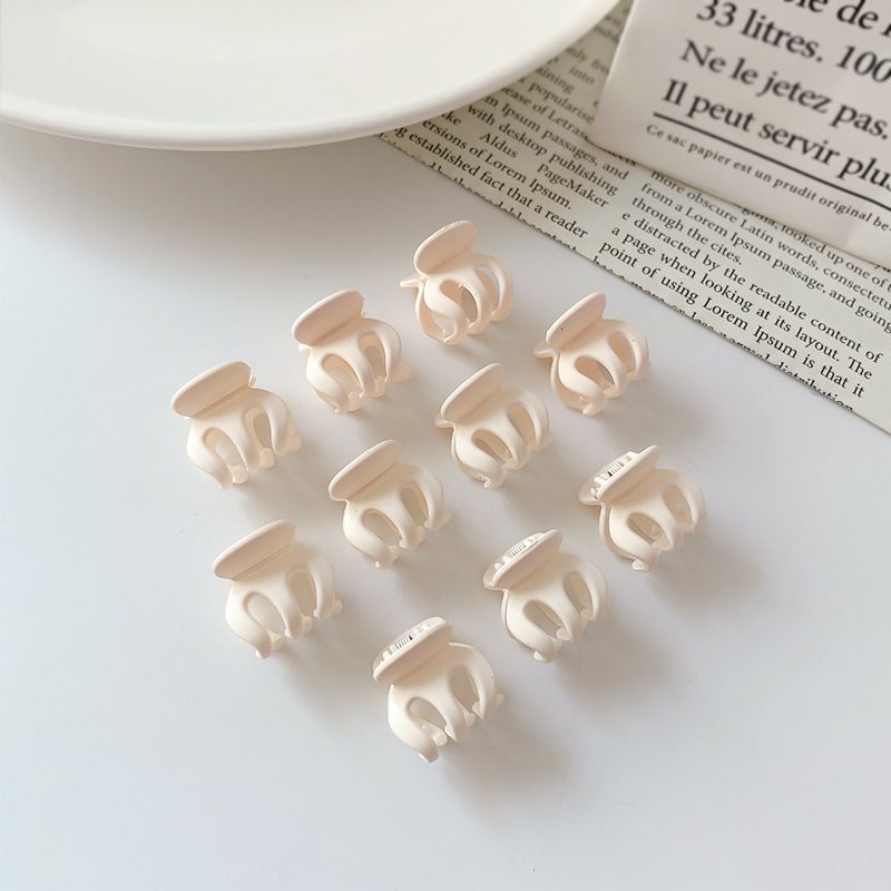 Mi You Acrylic Shark Hair Clip Small Milk White (10 small OPP) — image 1