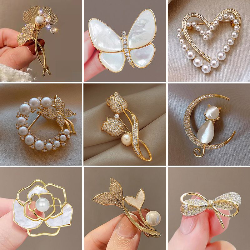 Alloy Butterfly Brooch for Women Electroplated 233# Silver view 3