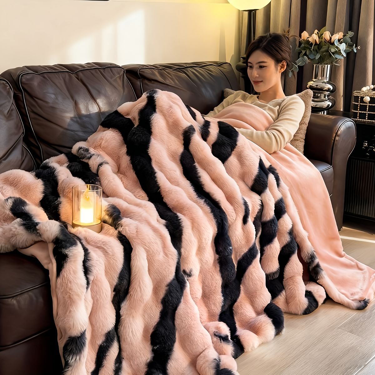 Class A Rabbit Fur Blanket Thickened Blanket Warm Blanket Home Decor Blanket view 4