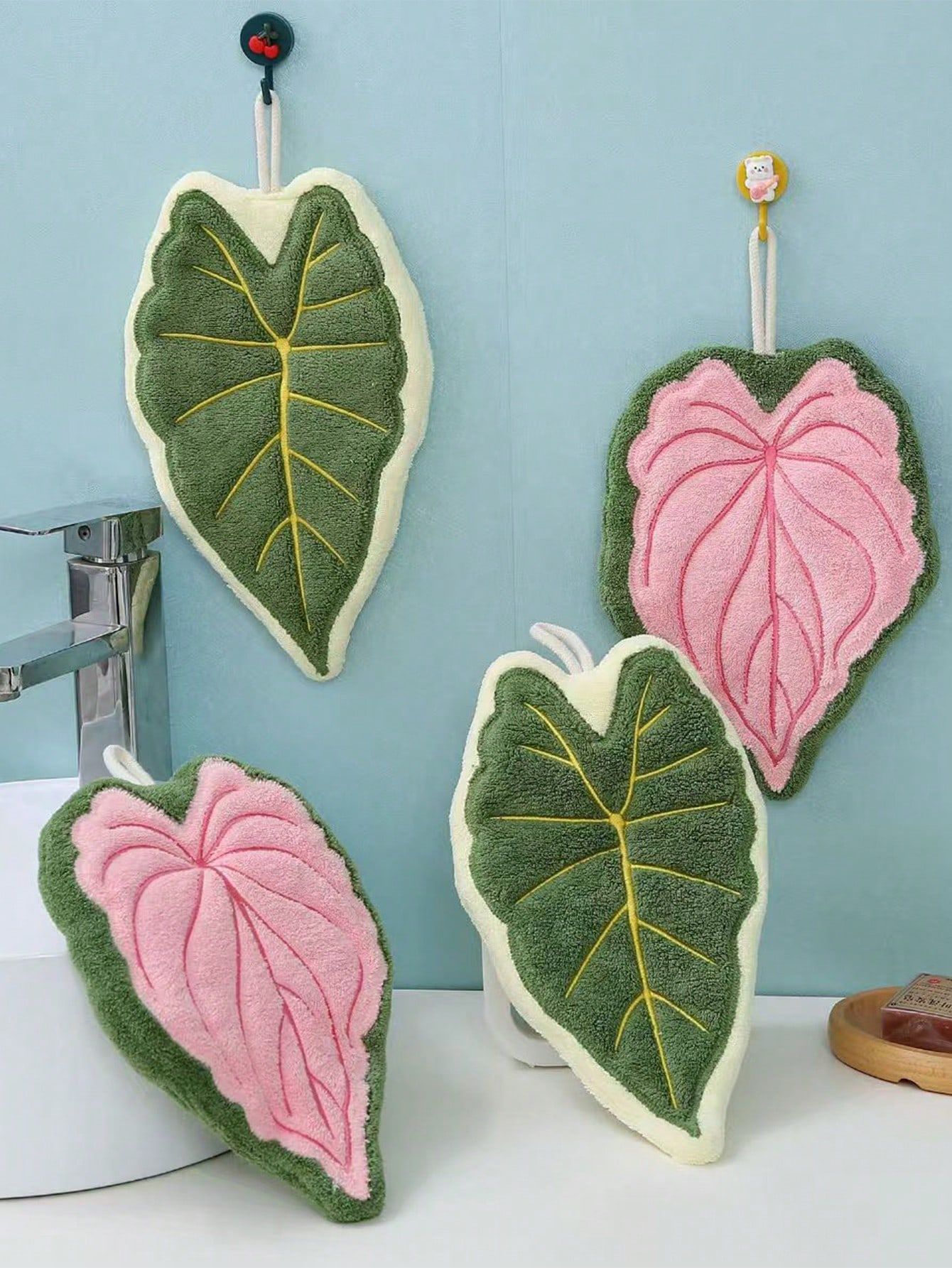 1pc/3pcs Creative Leaf Design Hanging Decorative Hand Towel For Kitchen — image 1