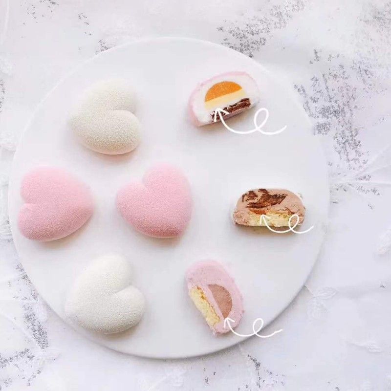 3D Heart Silicone Molds for Baking Mousse Cake view 3