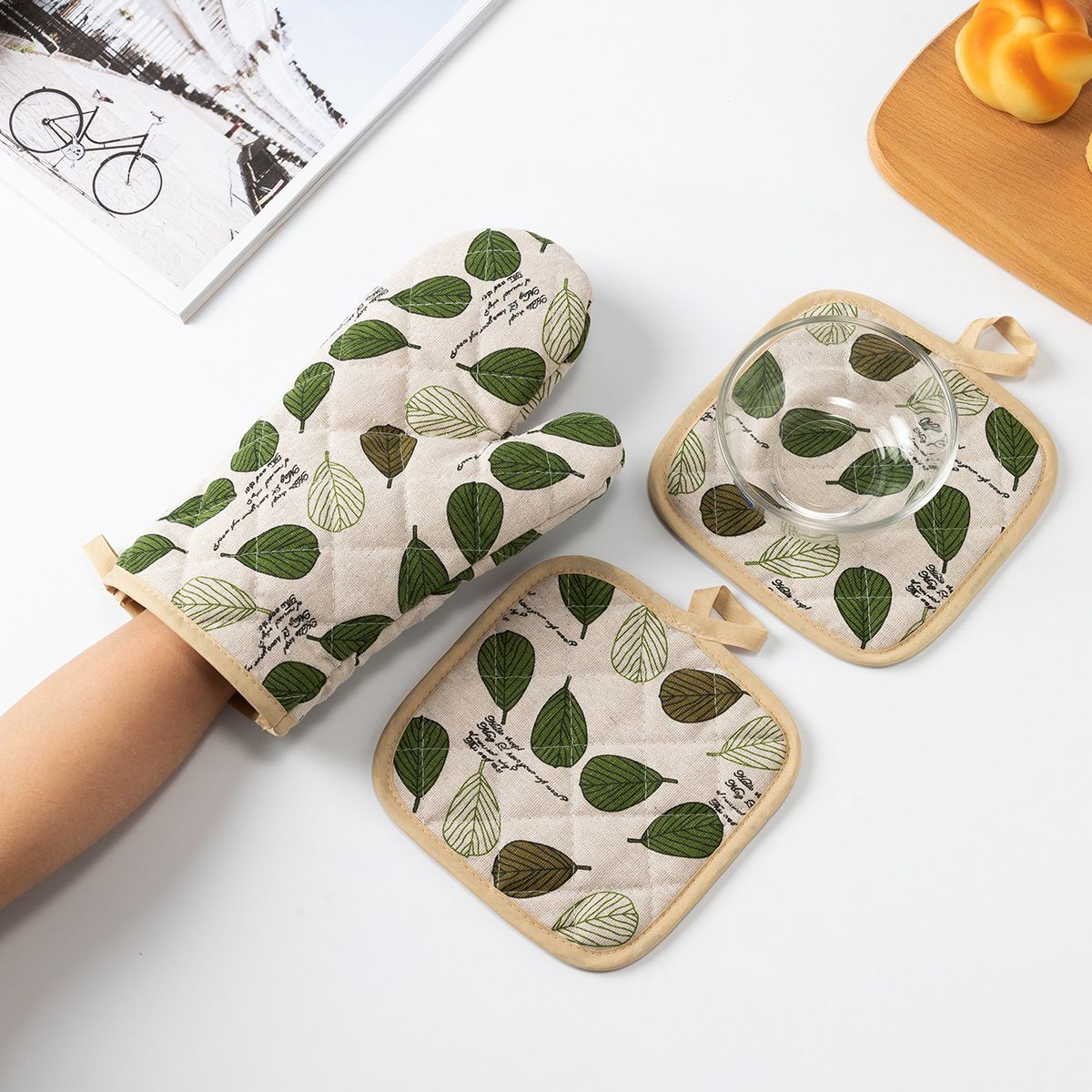 4Pcs Set Oven Mitt Set – Microwave Oven Gloves Heat Resistant view 5