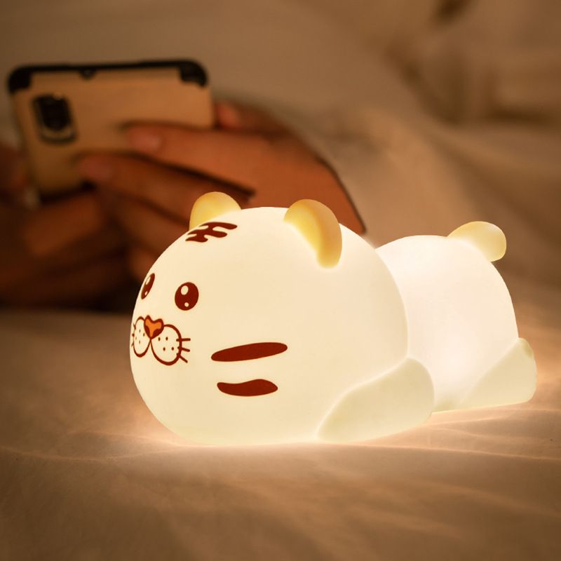 Silicone Color Changing Tiger Desk Nightlight view 3
