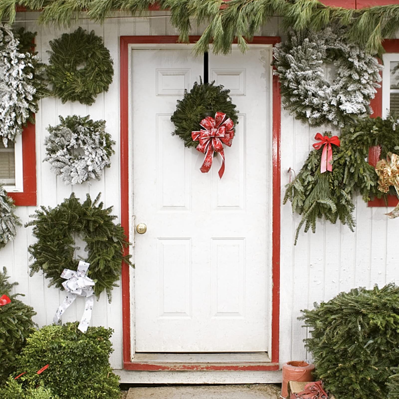 Wreath Hanger for Front Door view 3