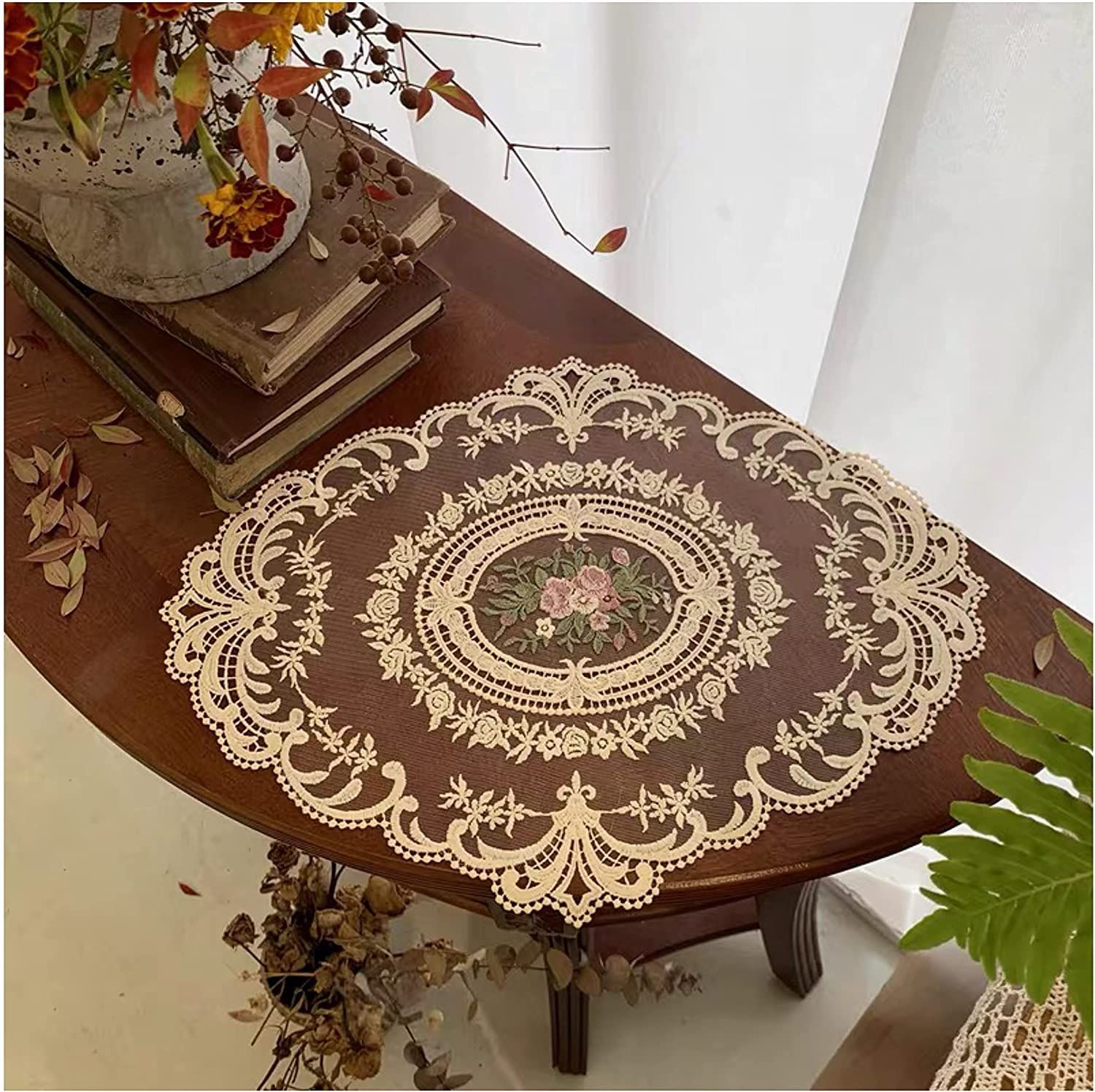 2Pack Retro Lace Placemats view 2