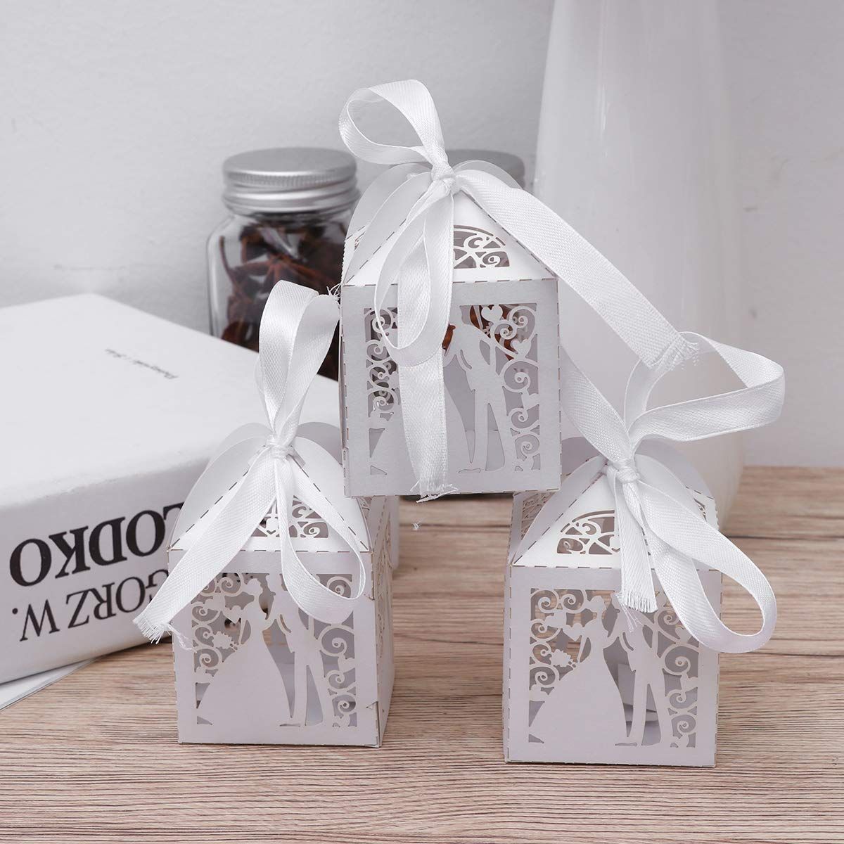 100pcs Wedding Candy Boxes Couple Design Luxury Party Wedding Favor Ribbon view 4