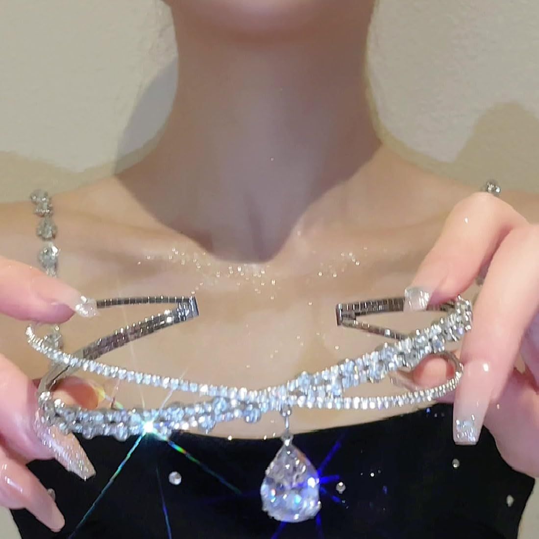 Rhinestone Necklaces for Women Choker Necklace Vintage Layered Necklace view 5