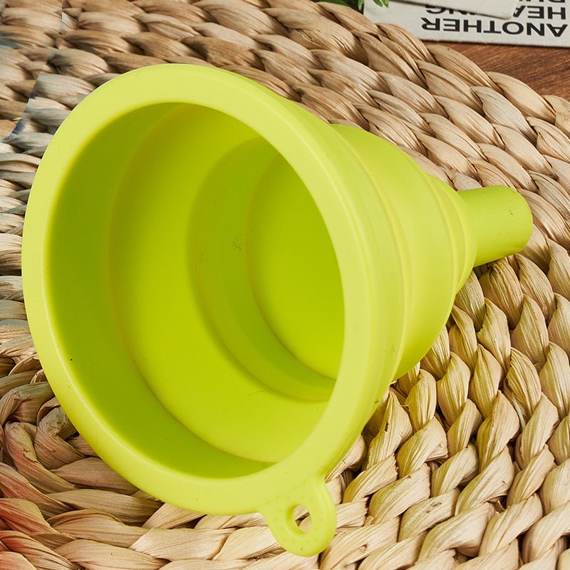 Kitchen Silicone Collapsible Funnel Set of 2 view 3