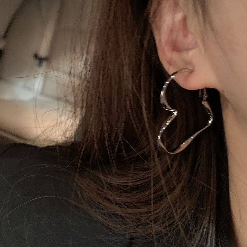Hollow Heart Hoop Earrings Silver Love Heart Studs Earrings Vintage Heart view 2