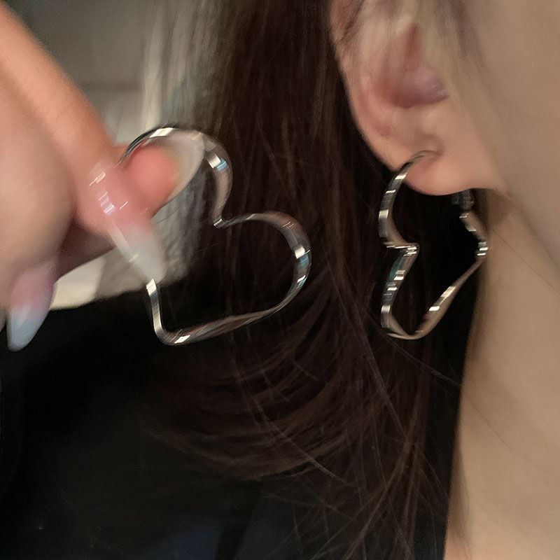 Hollow Heart Hoop Earrings Silver Love Heart Studs Earrings Vintage Heart view 4
