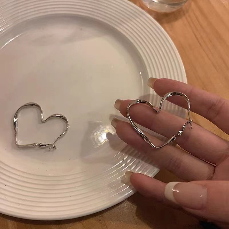 Hollow Heart Hoop Earrings Silver Love Heart Studs Earrings Vintage Heart view 5