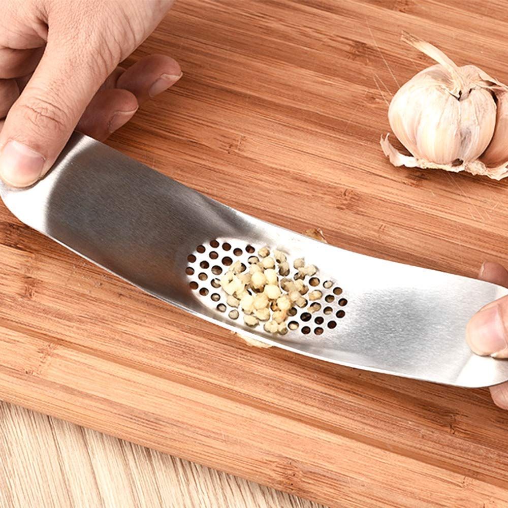 Garlic rocker, 2-in-1 shredding press made of stainless steel and silicone view 4