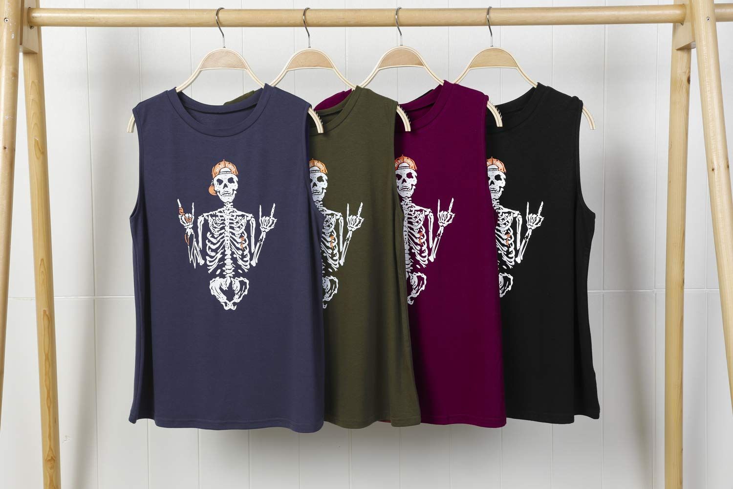 Women's Sleeveless Tank Top With Cool Skull Rock Gesture view 4