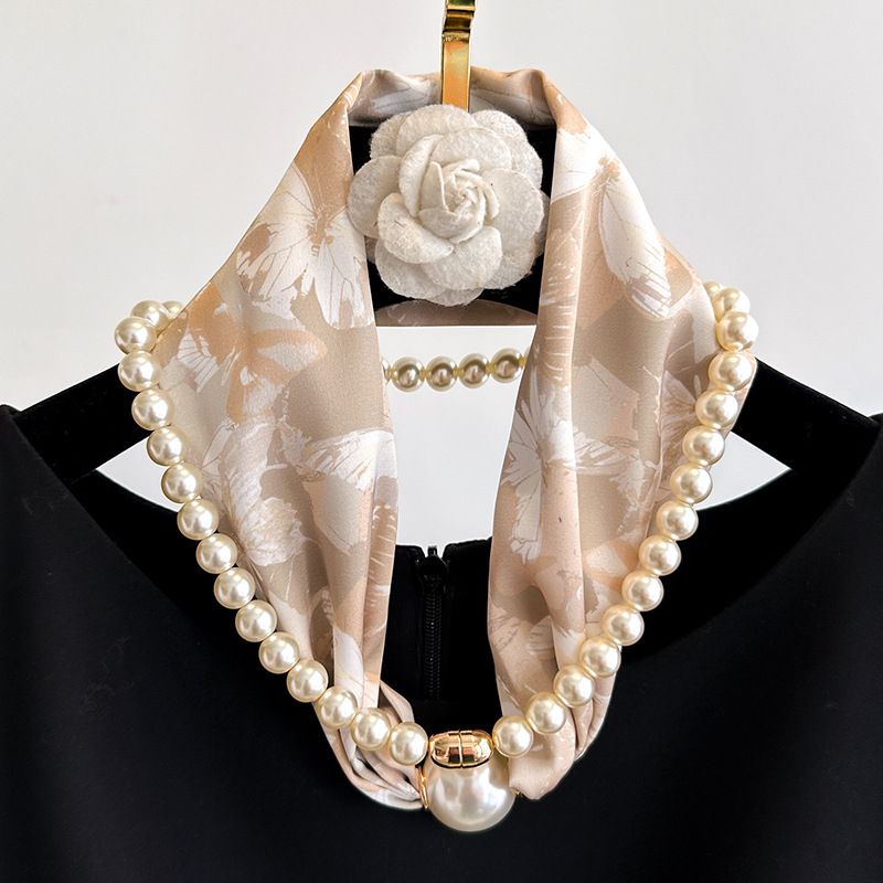 Light Green 2-in-1 Magnetic Pearl Scarf & Necklace Set - Floral Print view 2