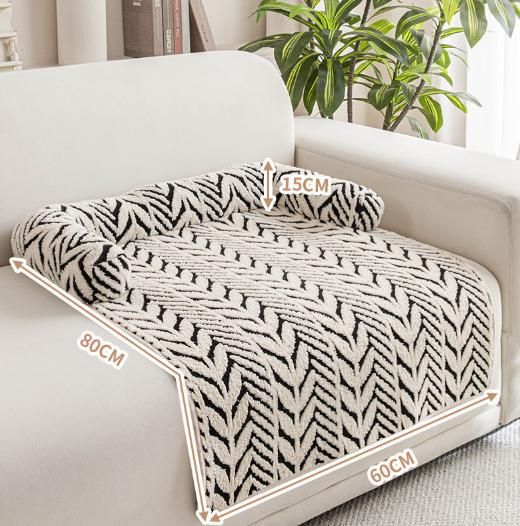 Brown Plush Pet Bed Mat - 60 x 80 cm Polyester Fibre - Thickened Soft Cushion view 3