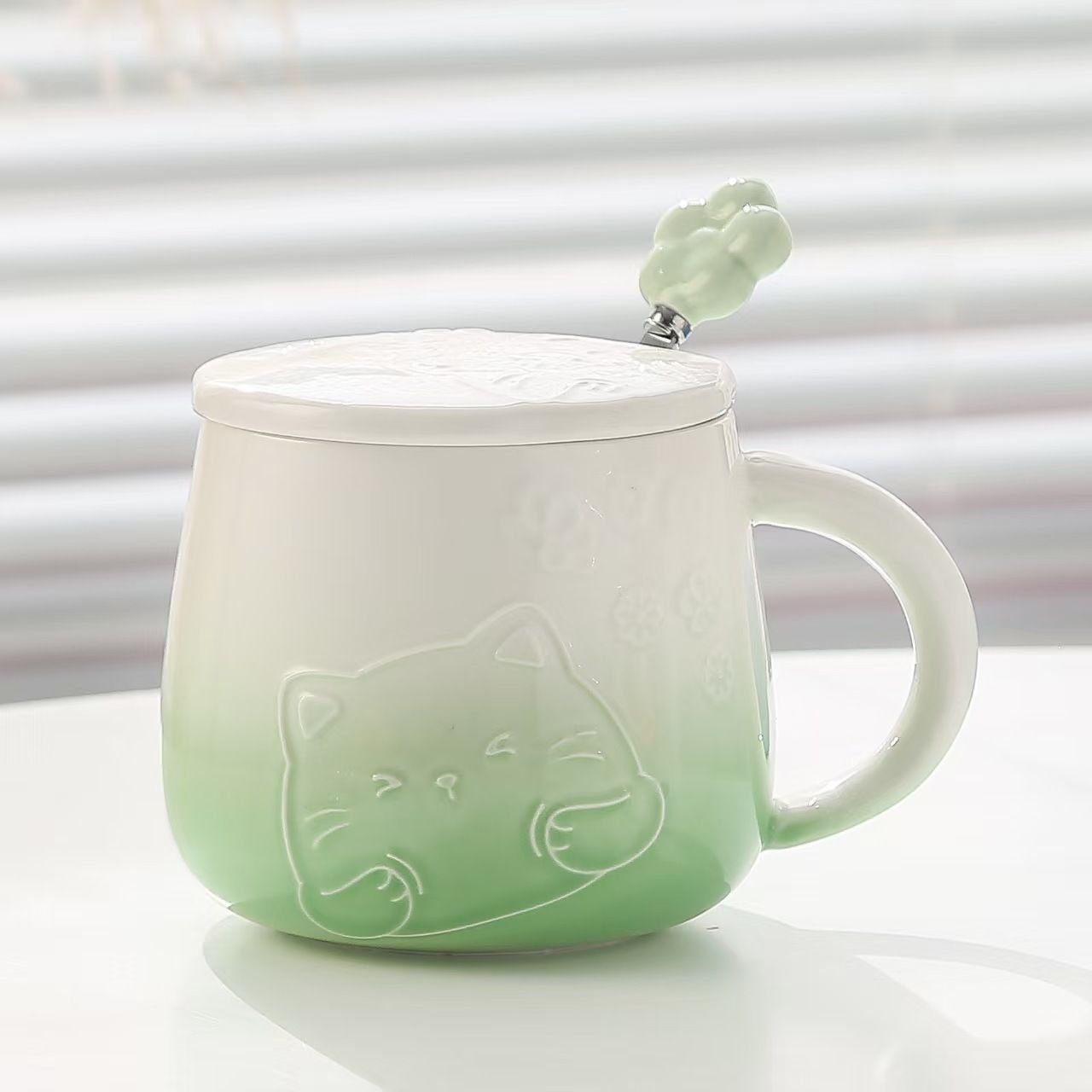 Green Gradient Cat Ceramic Mug with Lid and Spoon - 400ml Porcelain Coffee Cup view 4