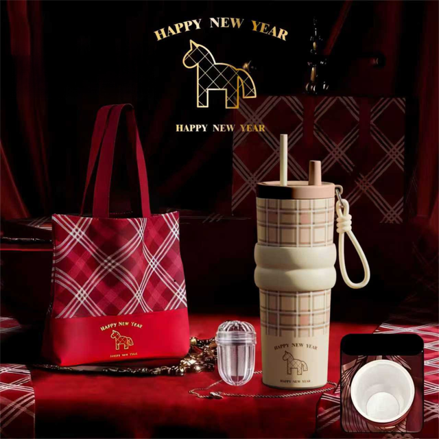 Beige British Equestrian Plaid 710ML Insulated Travel Mug with Dual-Drink Lid