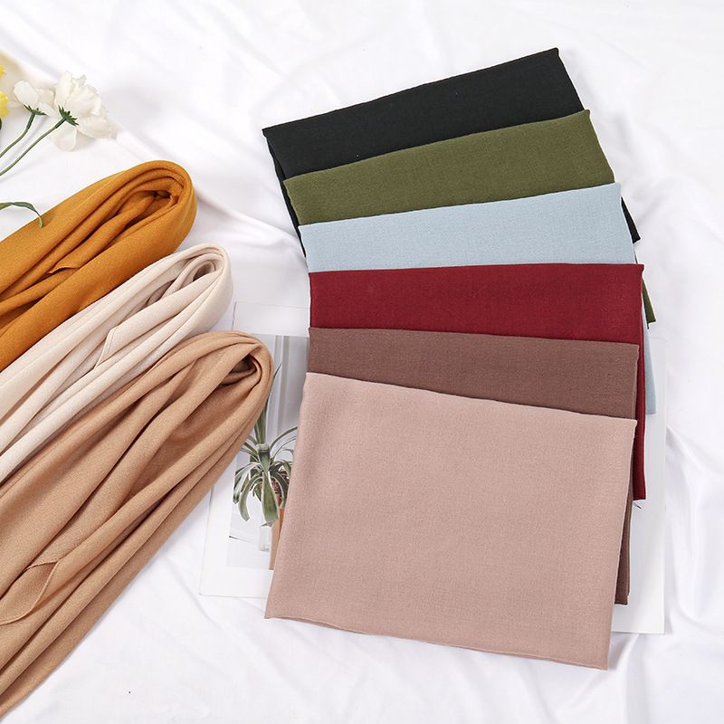 Green 90 x 90cm Women Solid Colour Square Scarf - Lightweight Polyester Head view 5