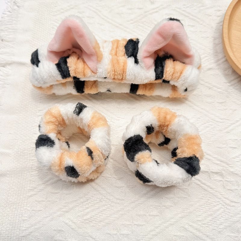 4PCS Spa Set Bath Wrap Purple bath towel Black and yellow stripes Cat Ear view 7