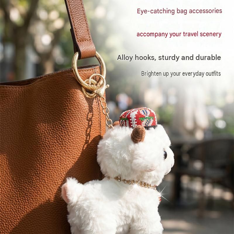 Sheep-shaped design Plush Keychain（Red pointed hat + three-strand diamond view 4